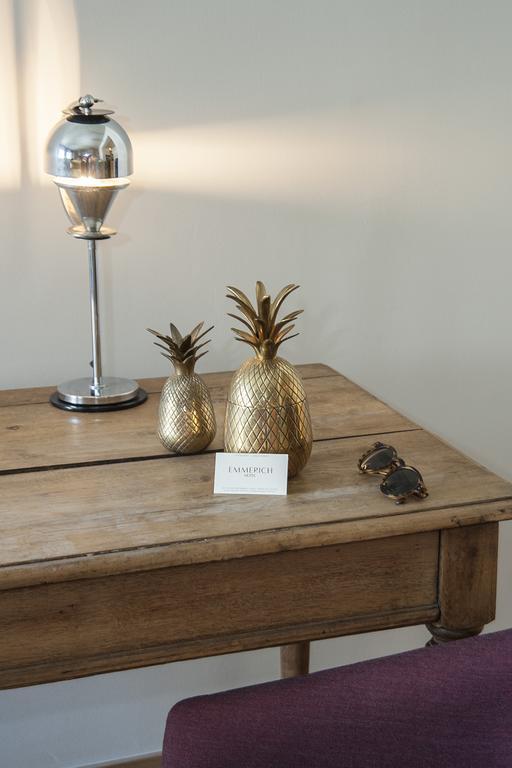 Emmerich Hotel Goerlitz Room photo Gold pineapples